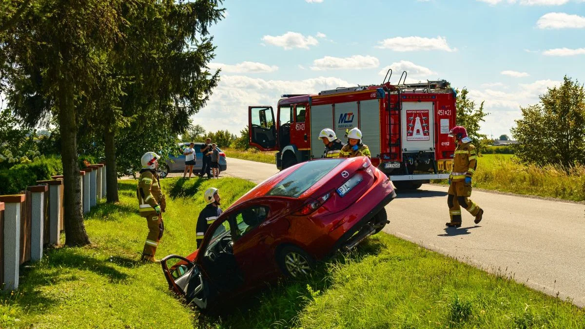 Mieszkańcy powiatu pleszewskiego zderzyli się po sąsiedzku. Policja ma podejrzenia wobec pokrzydzonego [ZDJĘCIA] - Zdjęcie główne