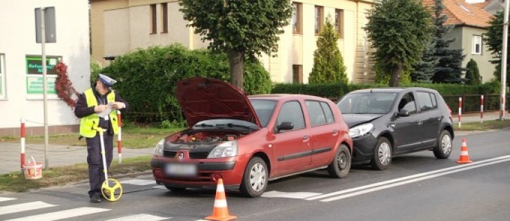 Wypadek na Wojska Polskiego. Droga zablokowana [AKTUALIZACJA] - Zdjęcie główne