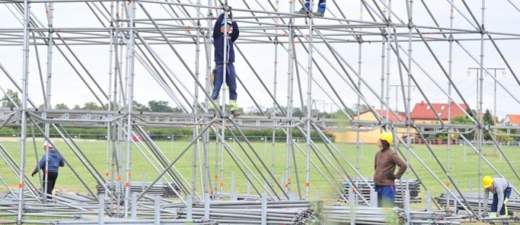 Jarocin Festiwal 2015. Scena nabiera kształtu  - Zdjęcie główne