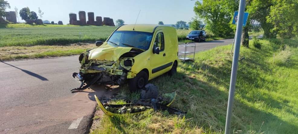 Zderzenie dwóch pojazdów na skrzyżowaniu w Radlinie 