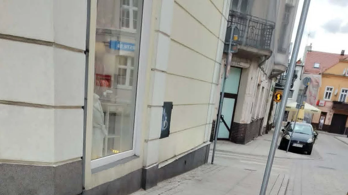 „Nie da się spać przez ryczące silniki”. Mieszkańcy apelują o ciszę, policja wskazuje priorytety. Spór o hałas w mieście