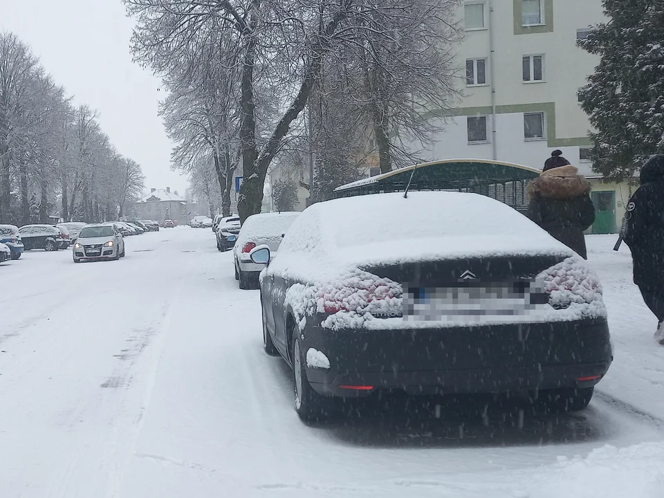 Kto powinien odśnieżać nasze drogi, gdzie możemy dzwonić w razie problemów? - Zdjęcie główne