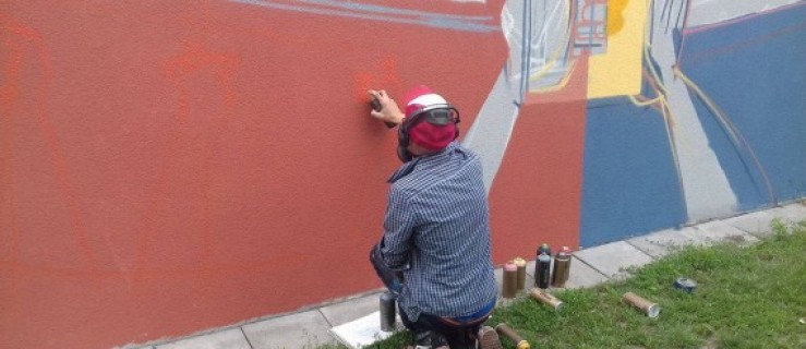 Toruński artysta przygotowuje niespodziankę dla Jarociniaków. Zobacz jaką. [WIDEO] - Zdjęcie główne