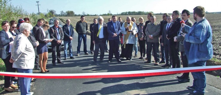 Burmistrz "realizuje obietnice". Siedlemin ma asfaltową ulicę [ZDJĘCIA]  - Zdjęcie główne