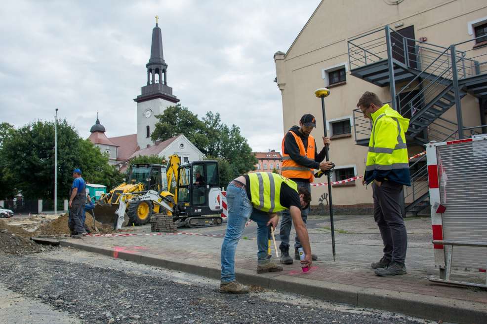 Trzy duże inwestycje w centrum Jarocina. Kiedy skończą rozkopywanie miasta? 