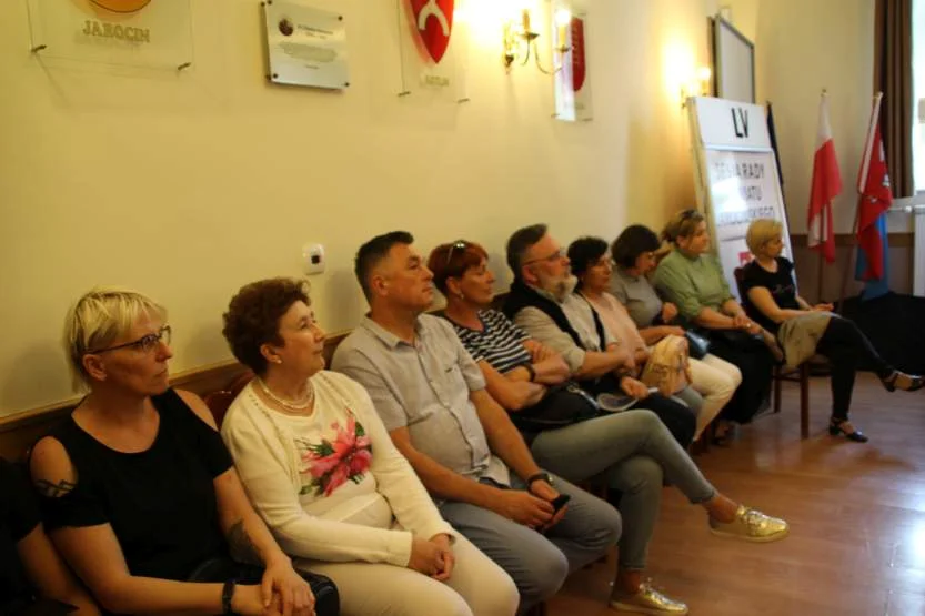 Czy zwolnienie opiekunek medycznych uratuje jarociński szpital?