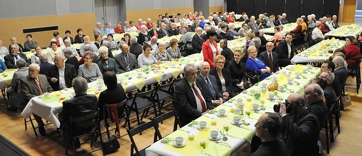 200 osób na śniadaniu wielkanocnym w JOK-u [ZDJĘCIA]  - Zdjęcie główne