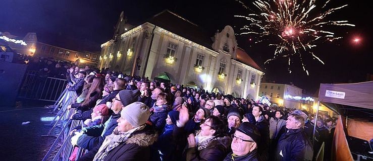  Tak jarociniacy witali Nowy Rok. FOTORELACJA. Warto ZOBACZYĆ  - Zdjęcie główne