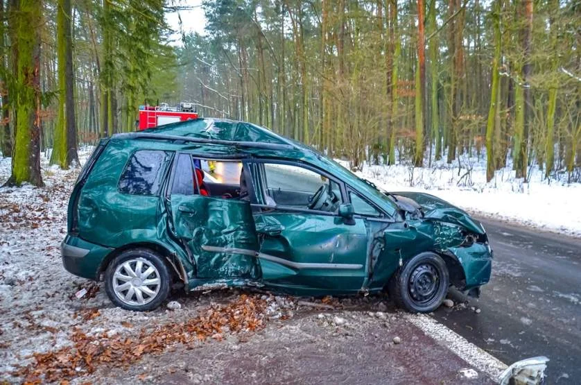 Tragedie na drogach powiatu jarocińskiego. Zginęło 6 osób [ZDJĘCIA] - Zdjęcie główne