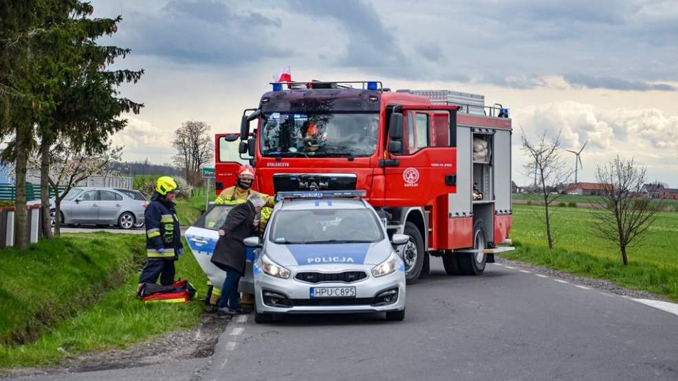  Pożar w bloku na czwartym piętrze. W akcji pięć zastępów straży pożarnej