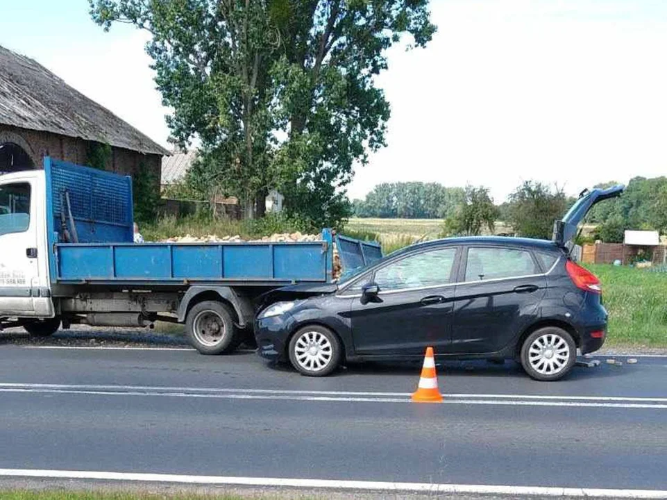 Wypadek na DK 12 w Brzostowie. Droga zablokowana - Zdjęcie główne