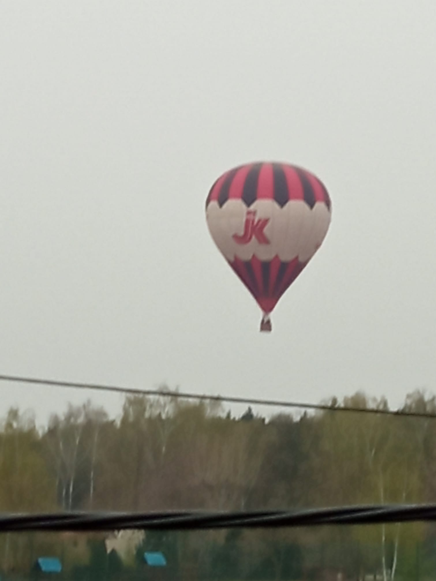 Balon nad Jarocinem wzbudził duże zainteresowanie. Wiemy kto nim leciał