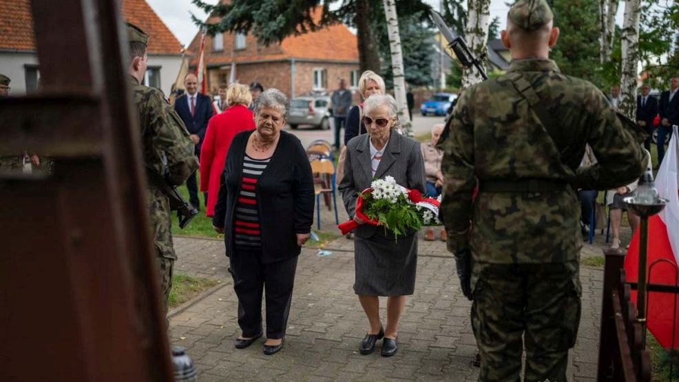 82. rocznica agresji sowieckiej. W Jarocinie odbyły się uroczystości  ku pamięci ofiar  - Zdjęcie główne