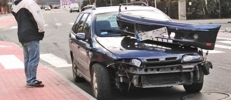 Przyjechali z sąsiednich powiatów. Zderzyli się w Jarocinie  - Zdjęcie główne