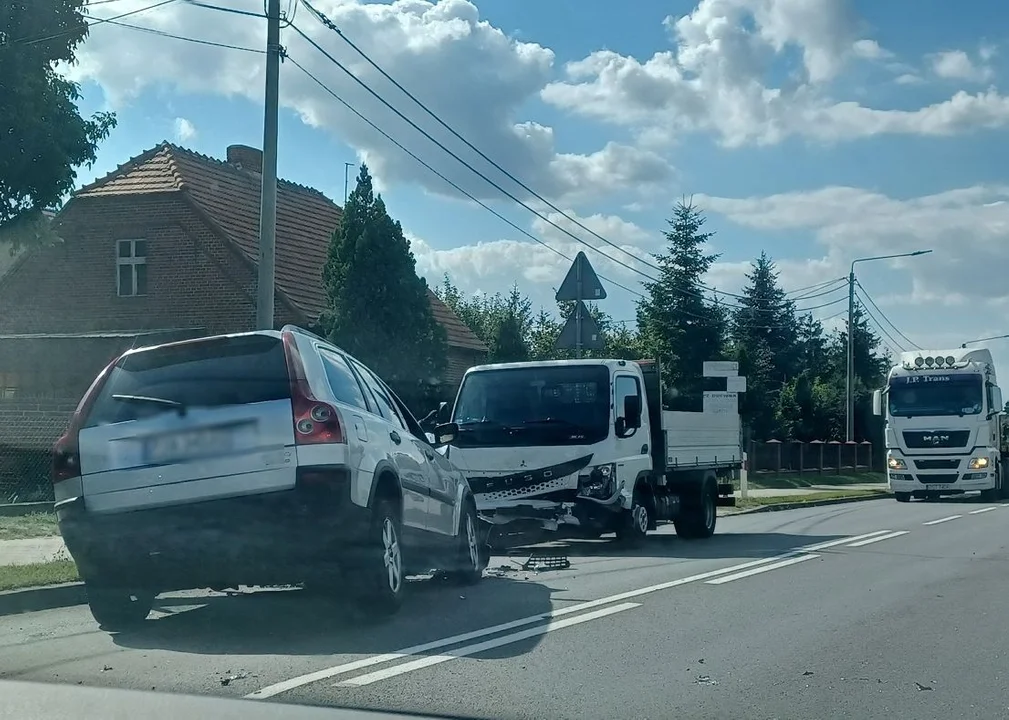 W Witaszycach doszło do zderzenia trzech pojazdów
