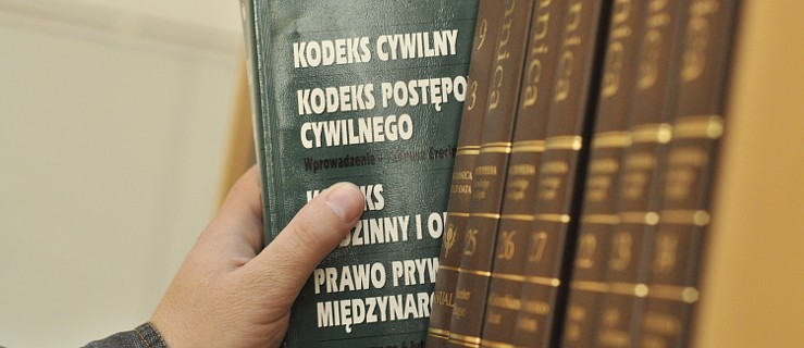 Powiat. Bezpłatna pomoc prawna bardziej dostępna - Zdjęcie główne