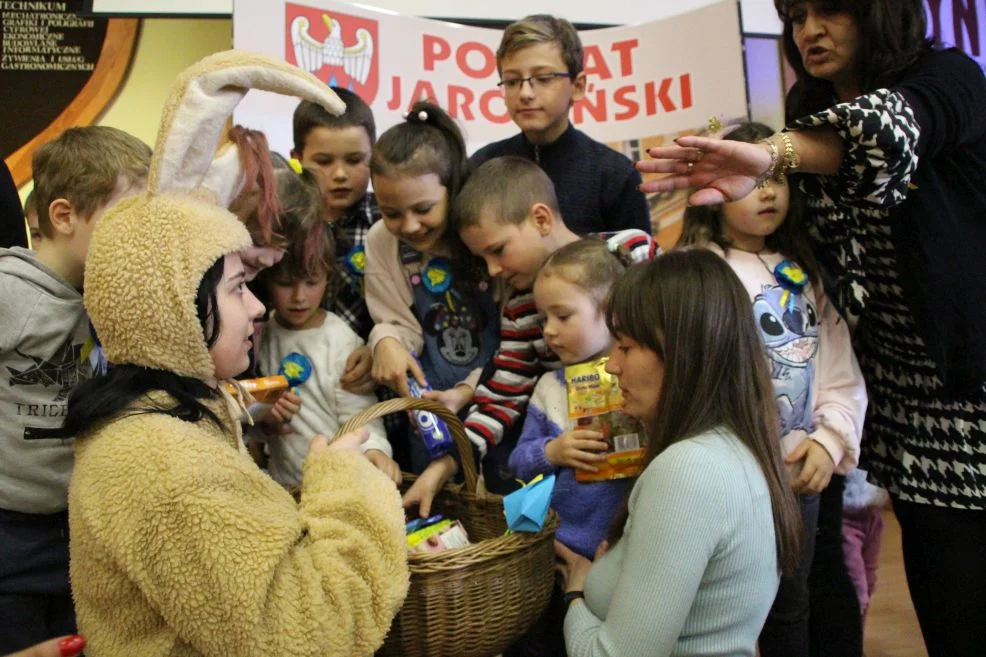 Śniadanie wielkanocne po polsku dla ponad 200 uchodźców z Ukrainy [ZDJĘCIA] - Zdjęcie główne