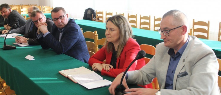 Zarząd PWiK-u na posiedzeniu komisji w Jaraczewie - Zdjęcie główne