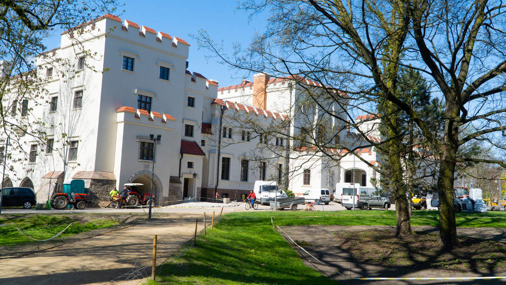 Park Radolińskich zmienia swój wygląd. Zobacz, co się dzieje