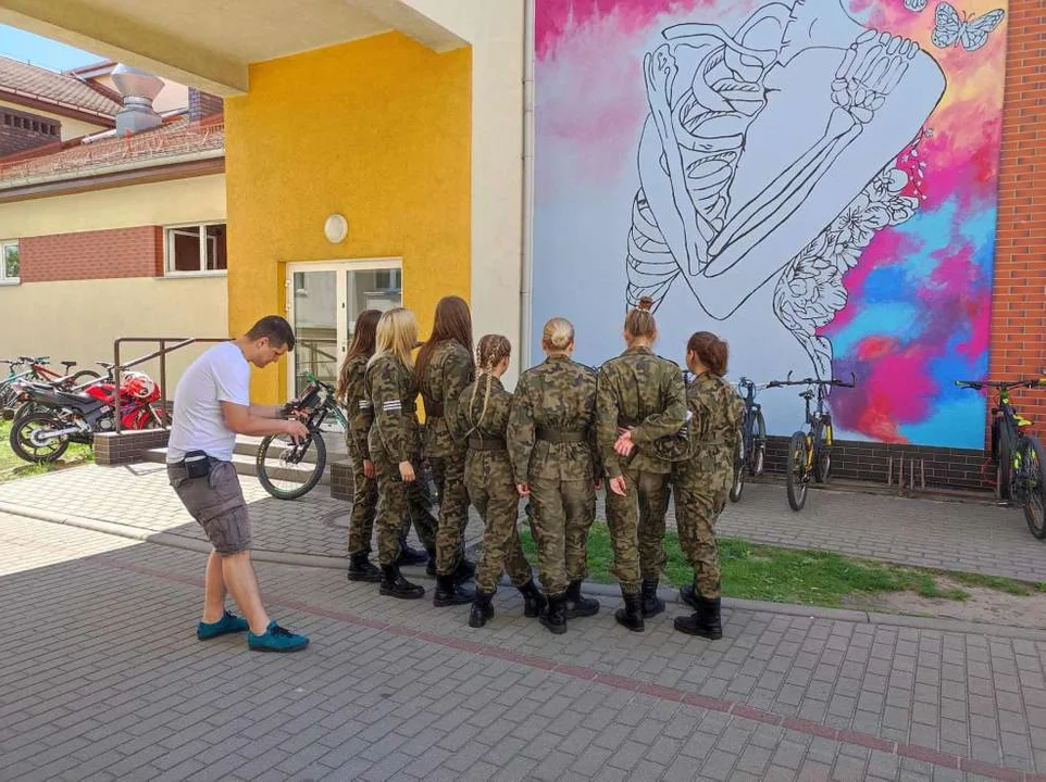 Mural Zespołu Szkół Ponadpodstawowych nr 2 w Jarocinie nagrodzony w konkursie [ZDJĘCIA] - Zdjęcie główne