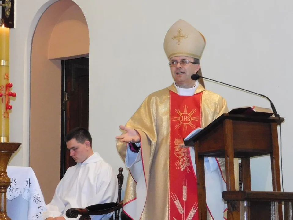 Biskup kaliski Damian Bryl apeluje o pomoc i wsparcie dla ukraińskich uchodźców - Zdjęcie główne