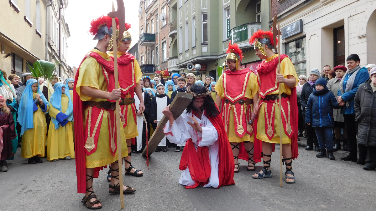 Dzisiaj Wielki Piątek. Dzień, w którym nie sprawuje się mszy św. - Zdjęcie główne