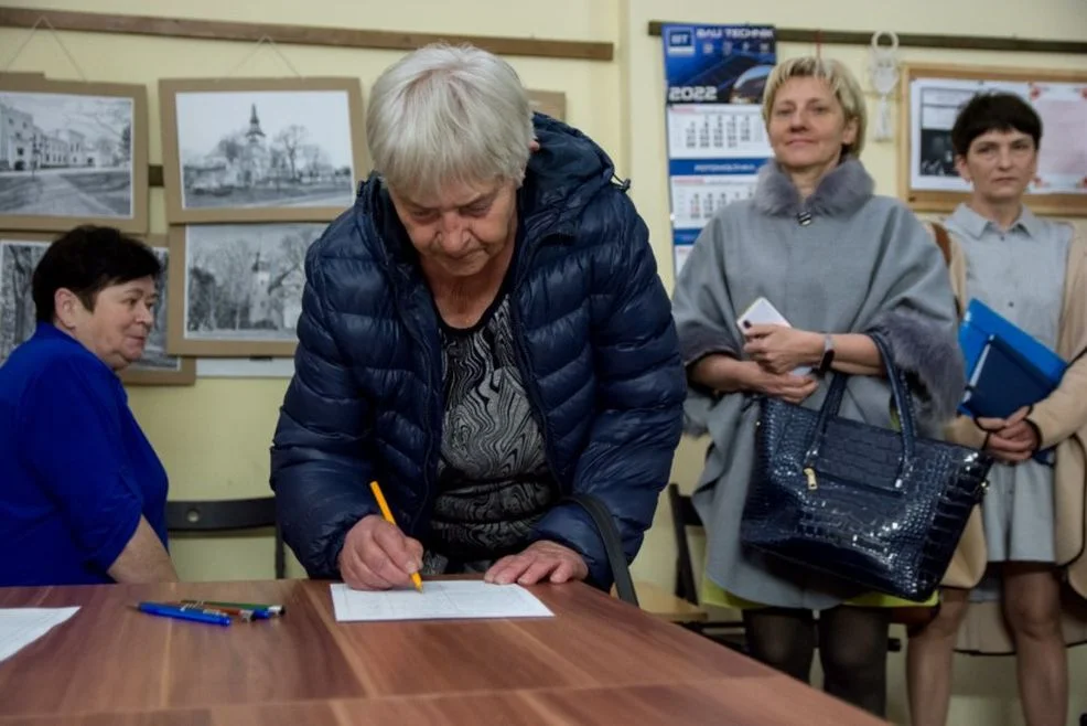 Na zebranie wyborcze na Ługach przyszło 70 osób. Kto został nowym przewodniczącym osiedla? [ZDJĘCIA] - Zdjęcie główne