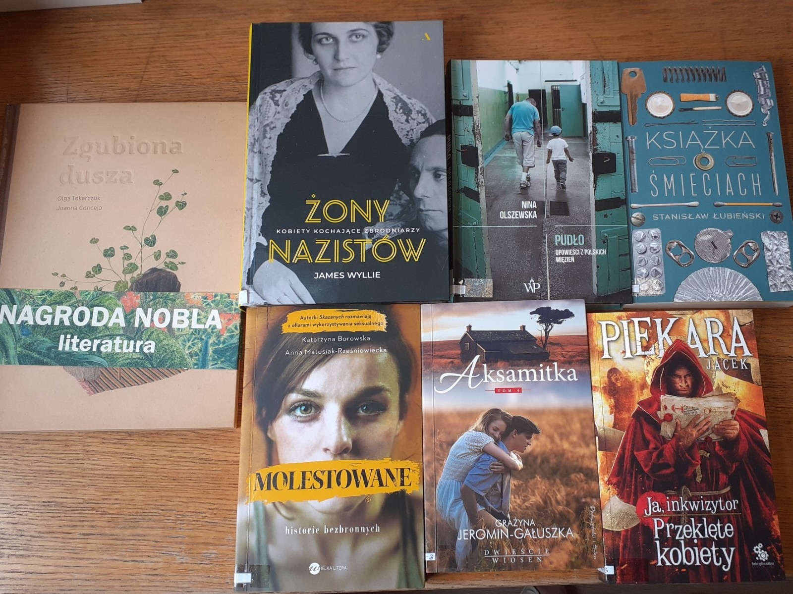 Biblioteka ponownie otwarta i to z nowościami [GALERIA] - Zdjęcie główne