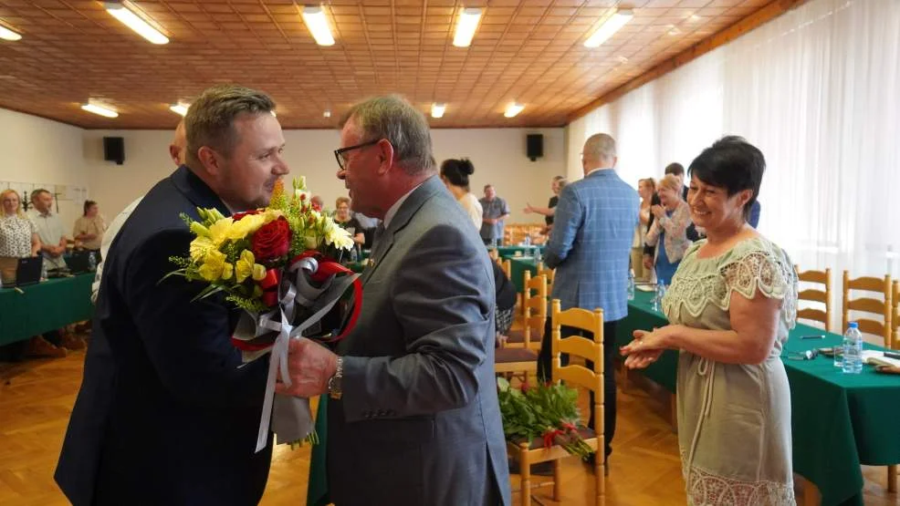 Burmistrz Jaraczewa odwołał ze stanowiska Stanisława Andrzejczaka [ZDJĘCIA, WIDEO] - Zdjęcie główne