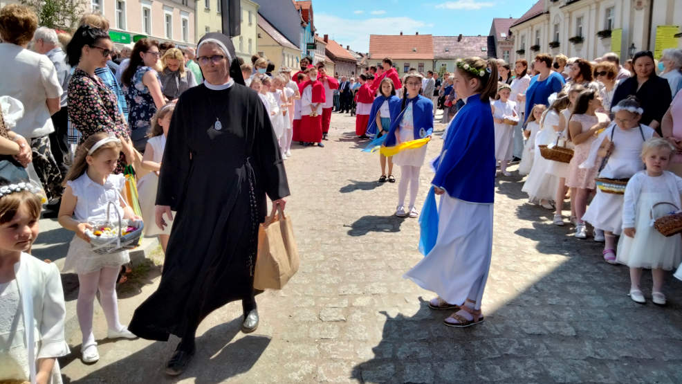 Czasem trzeba być Bożym wariatem. PRZECZYTAJ wywiad z siostrą Konstancją Pelińską  - Zdjęcie główne