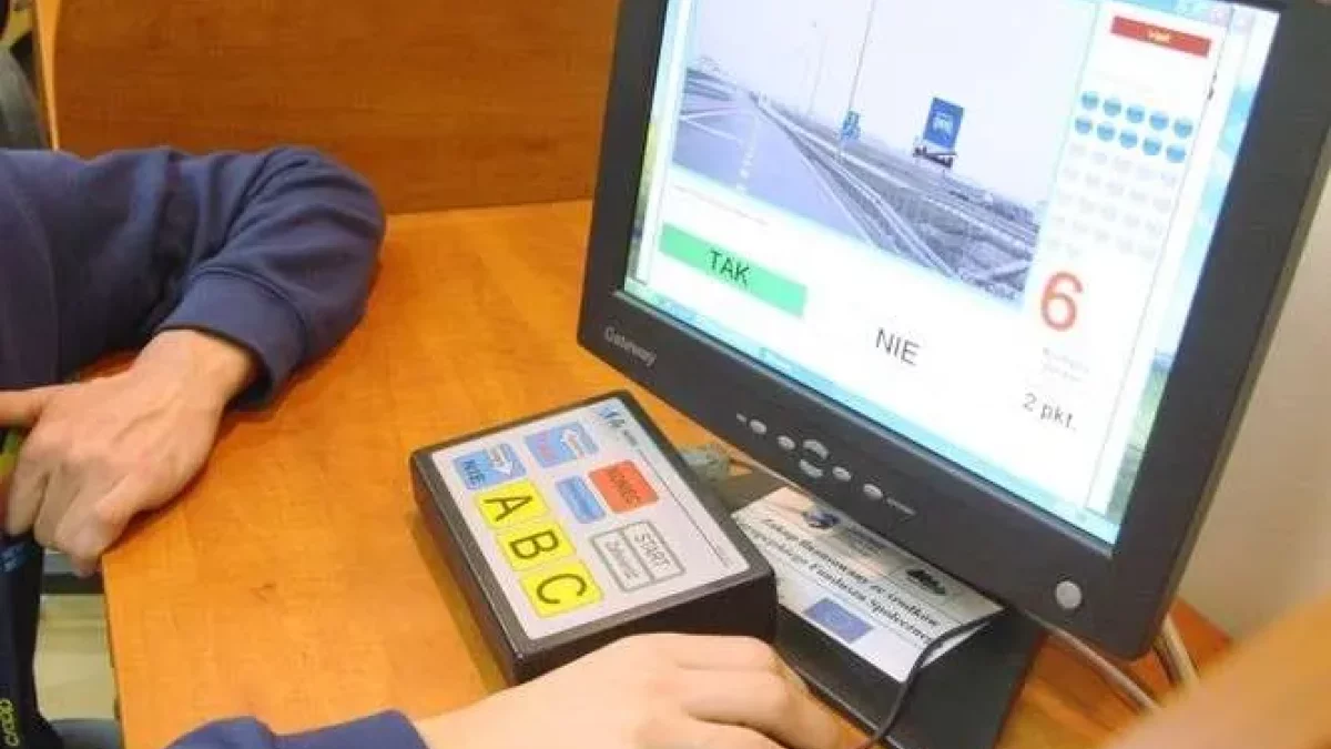 Błędy w pytaniach egzaminów na prawo jazdy. Co w tej sytuacji i czego mogą się spodziewać kursanci?