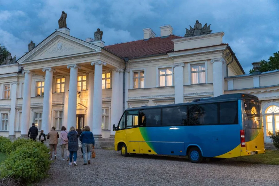 Muzeum w Śmiełowie czeka remont. Czy placówka zostanie zamknięta dla zwiedzających? - Zdjęcie główne