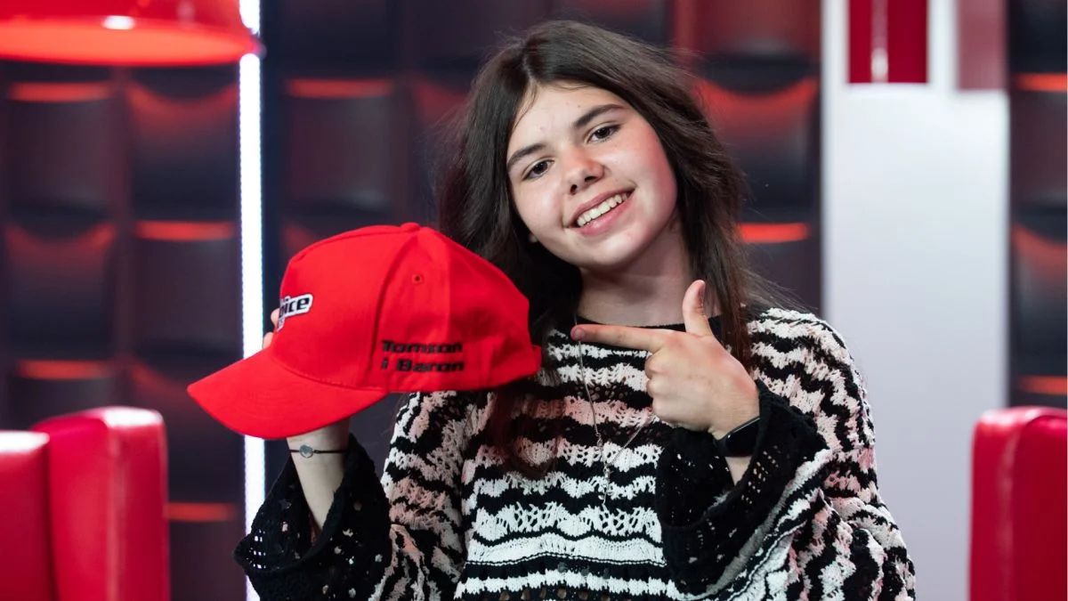 Marta Mąka z Cielczy zaśpiewała  w "The Voice Kids". Oprócz rodziny towarzyszył jej ktoś jeszcze [ZDJĘCIA, WIDEO] - Zdjęcie główne