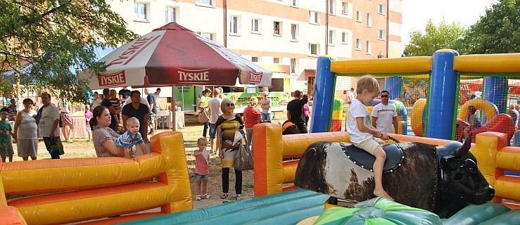 Festyn na osiedlu Kościuszki w Jarocinie. DUŻO ATRAKCJI  - Zdjęcie główne