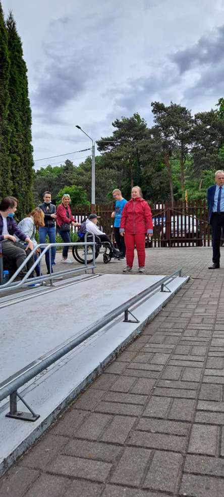 Jarocin. Szkoła specjalna wzbogaciła się o szkolny teren rekreacyjno-wypoczynkowy