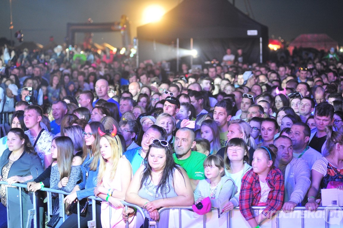 Disco Stars Festiwal 2017. Zenek Martyniuk, Akcent. Publiczność - Zdjęcie główne