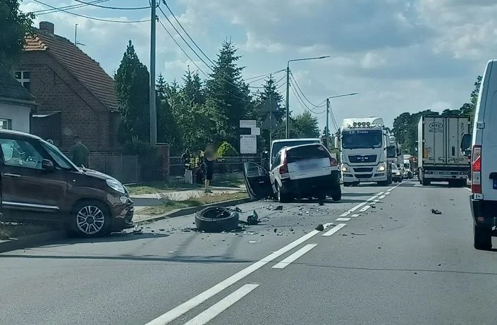 W Witaszycach doszło do zderzenia trzech pojazdów