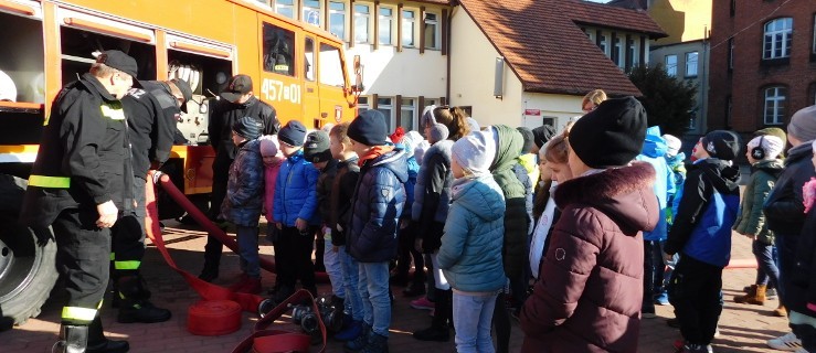 Straż pożarna w szkole. Co się wydarzyło? [FOTO, VIDEO] - Zdjęcie główne