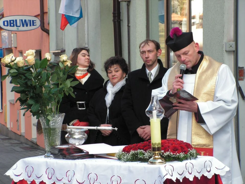 Figura Serca Jezusowego w Jarocinie. Od piętnastu lat jest znów na swoim miejscu [ZDJĘCIA]  - Zdjęcie główne