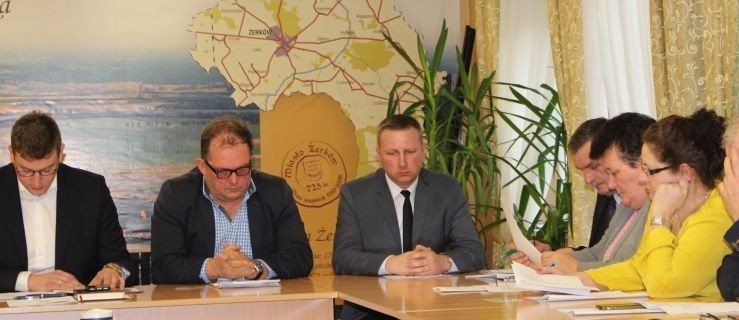 Jedenasta sesja Rady Miejskiej w Żerkowie. O czym będą radzić radni? - Zdjęcie główne