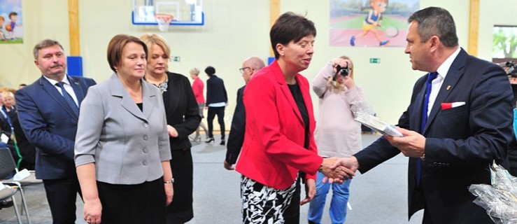 Burmistrz ujawnił plany dotyczące zmian w sieci szkół  - Zdjęcie główne