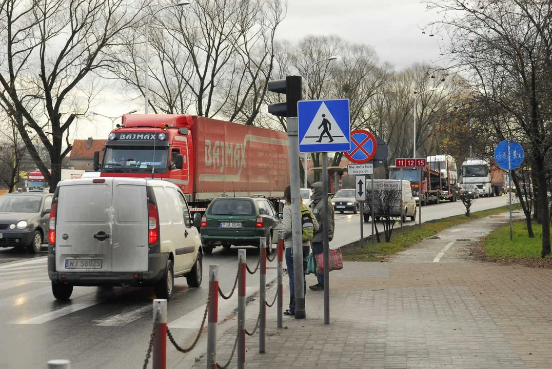 Tak wyglądał ruch w Jarocinie. Jarocin korkocin. Kto to pamięta? [ZDJĘCIA]