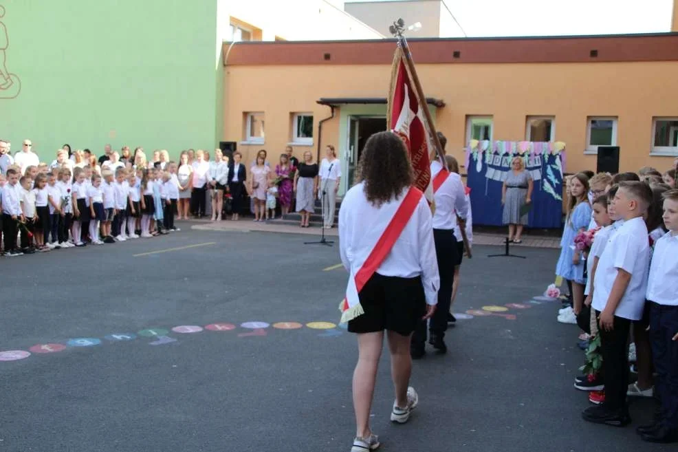 To nie koniec zmian w szkołach. Rok szkolny 2024/25 przyniesie kolejne nowości - Zdjęcie główne