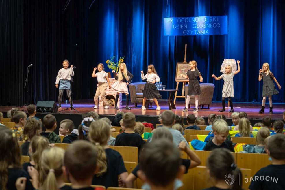 Śpiewali, tańczyli i głośno czytali w jarocińskim JOK-u