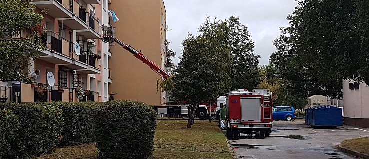 Najpierw wszczął awanturę.Teraz zabarykadował się w mieszkaniu - Zdjęcie główne