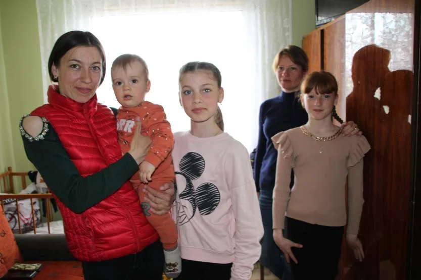 Rodzina z Noskowa przyjęła uchodźców pod swój dach [ZDJĘCIA]  - Zdjęcie główne