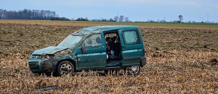 Dachował. Dostał mandat - Zdjęcie główne