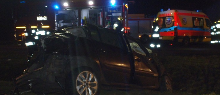 Pędził renault 120 km/h i spowodował śmiertelny wypadek. Teraz stanął przed sądem           - Zdjęcie główne