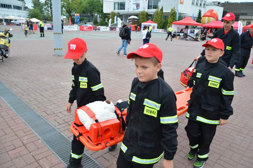 OSP Cielcza zaprezentowała się na Ogólnopolskim Zlocie Czerwonych Samochodów 