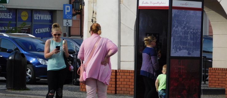 Nie zdziw się, jeśli telefon w budce na Rynku nagle zadzwoni. Po prostu go odbierz - Zdjęcie główne